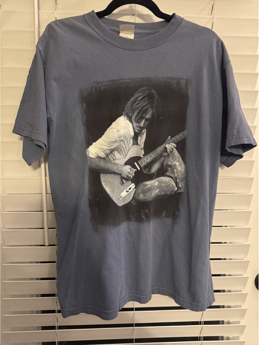 Vintage Keith Urban 2004 Tour Shirt Guitar Blue Gildan M Cotton